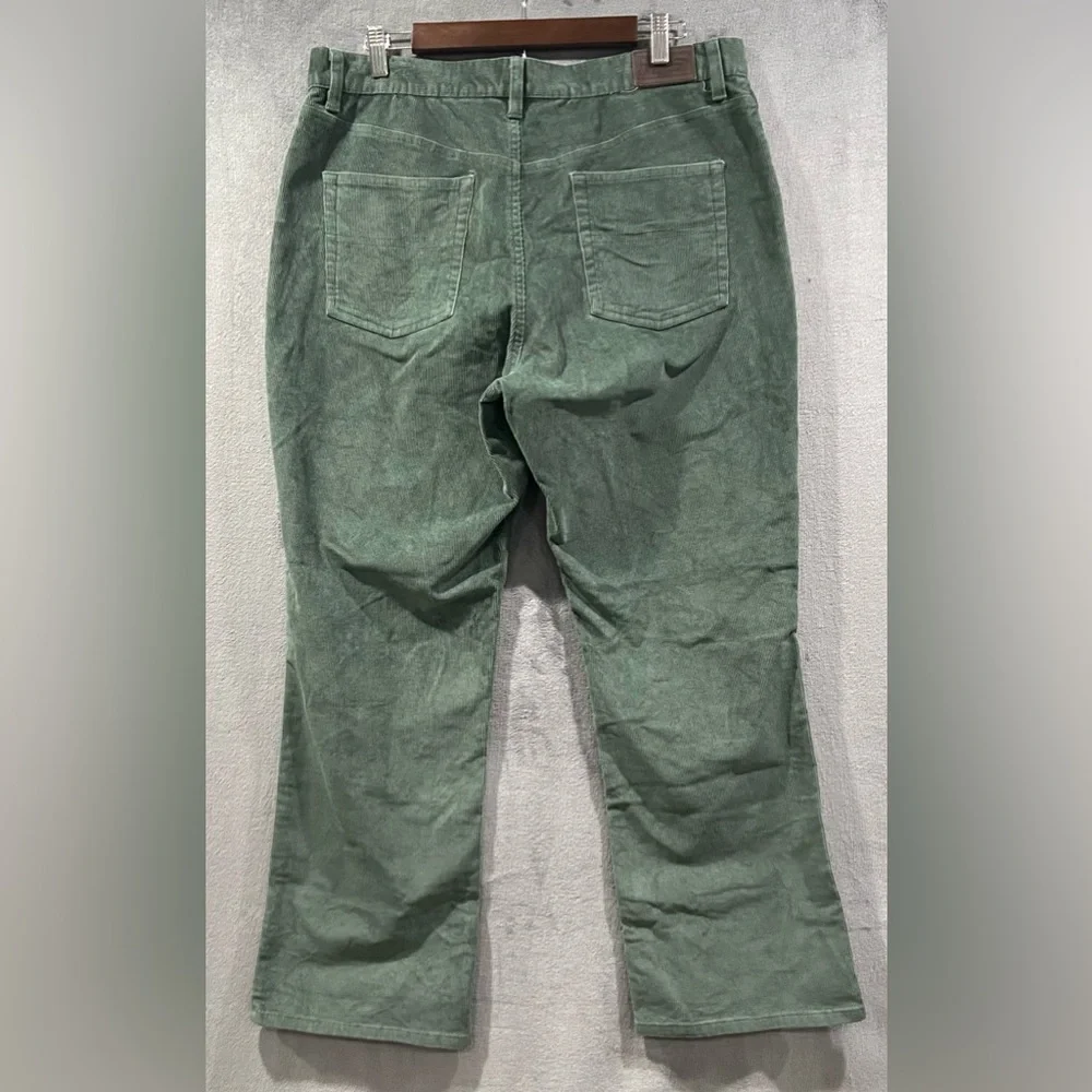 L.L. Bean Corduroy Pants Women’s Size 16 Petite Olive Green